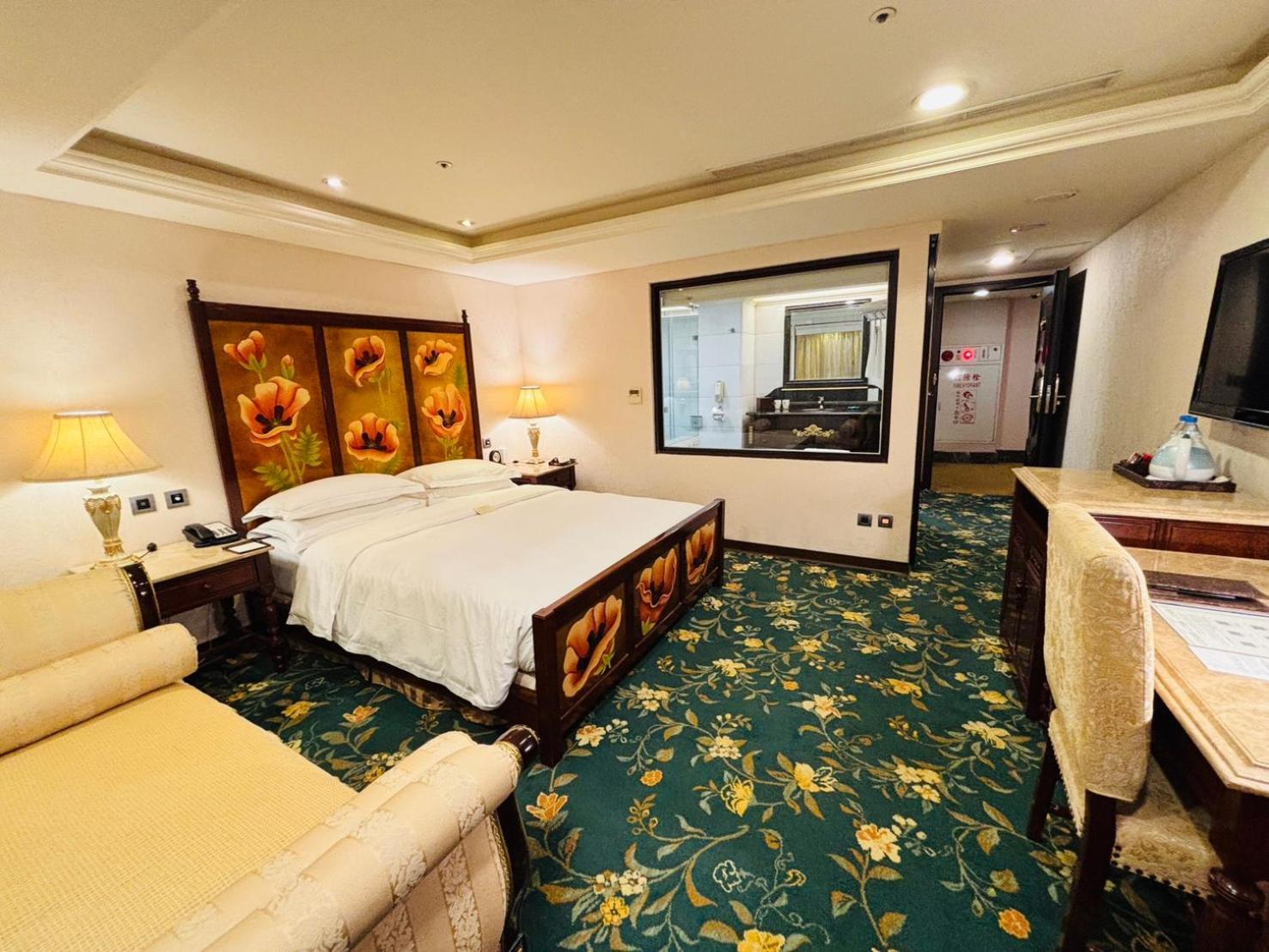 Royal Seasons Hotel Taipei ‧ Nanjing W. Exterior photo